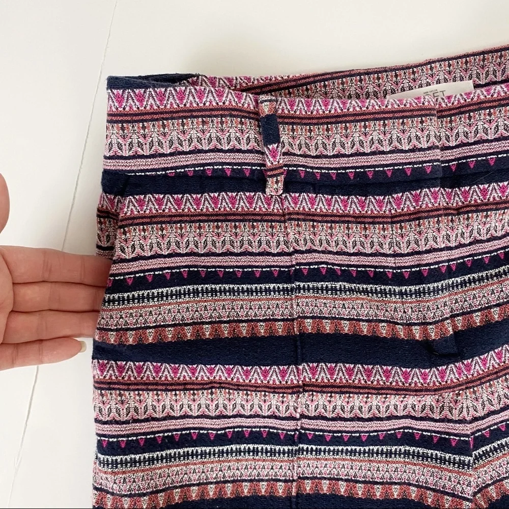 LOFT Riviera Style Stripe Short Shorts Size 6 Southwest Print